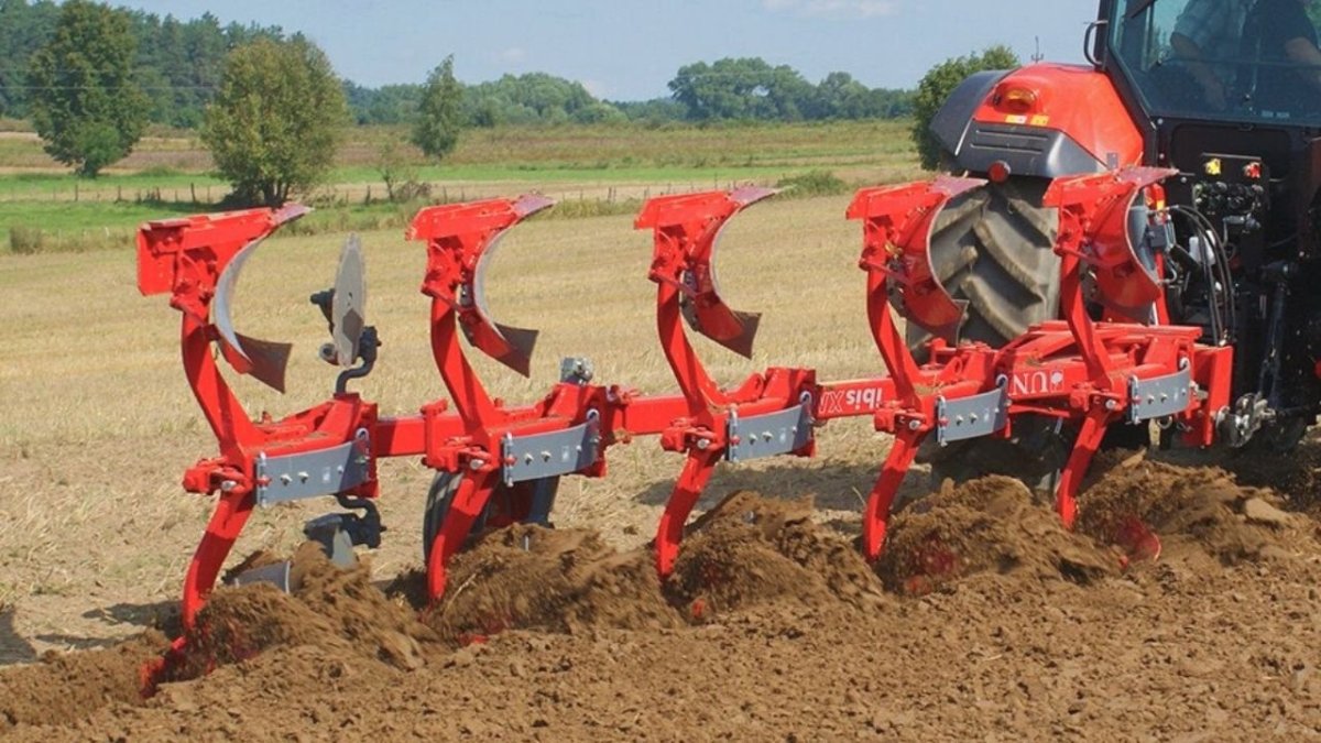 Плуг уния Ибис 3+1