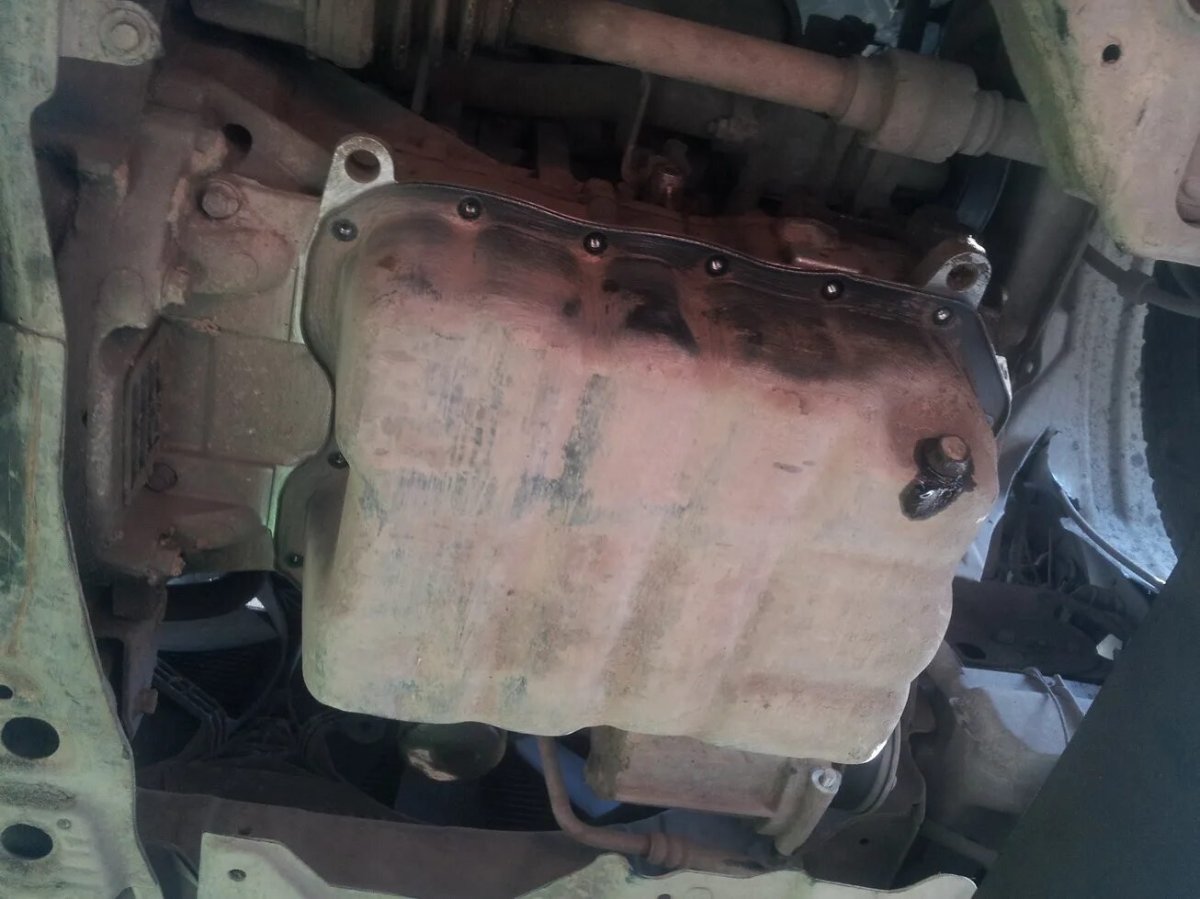 Поддон двигателя Mitsubishi Outlander 4b12