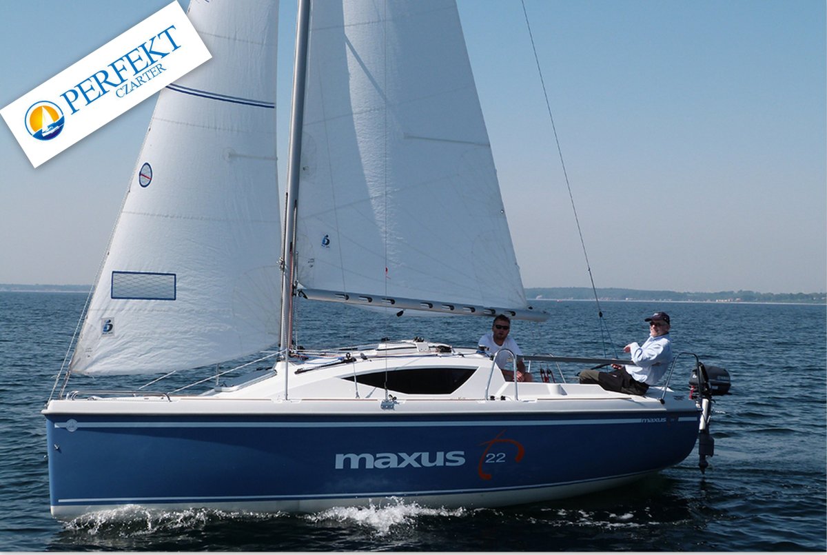 Яхта Максус