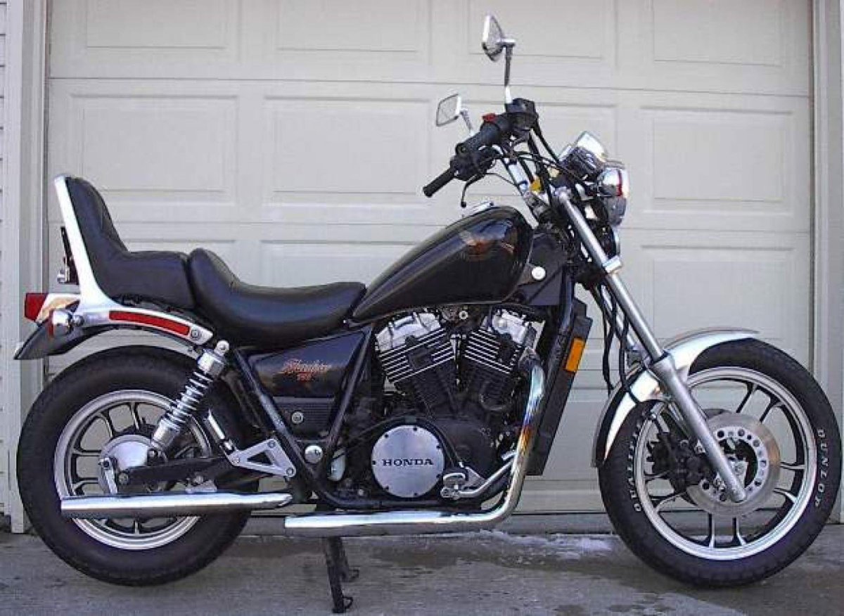 Honda vt750 1983