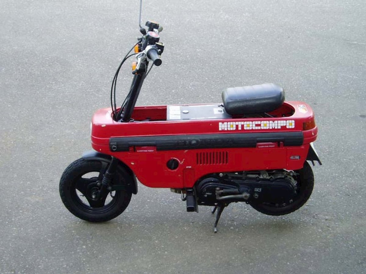 Скутер Honda Motocompo