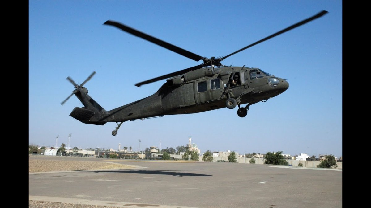 Вертолёт uh-60 Black Hawk