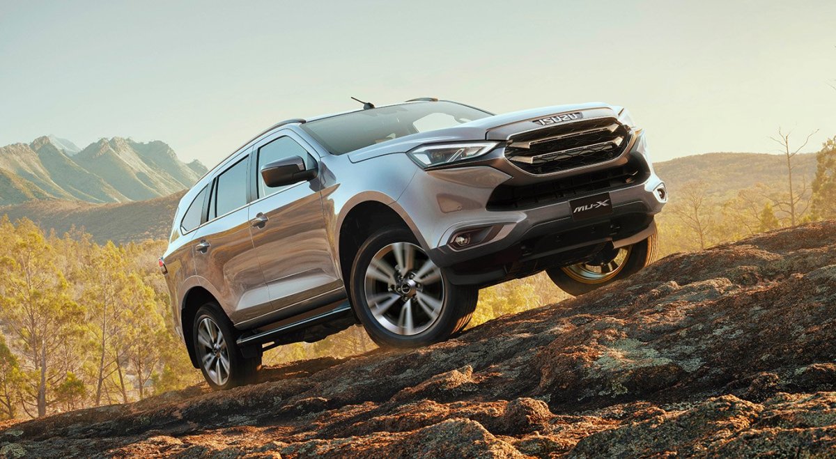 Isuzu mu x внедорожник