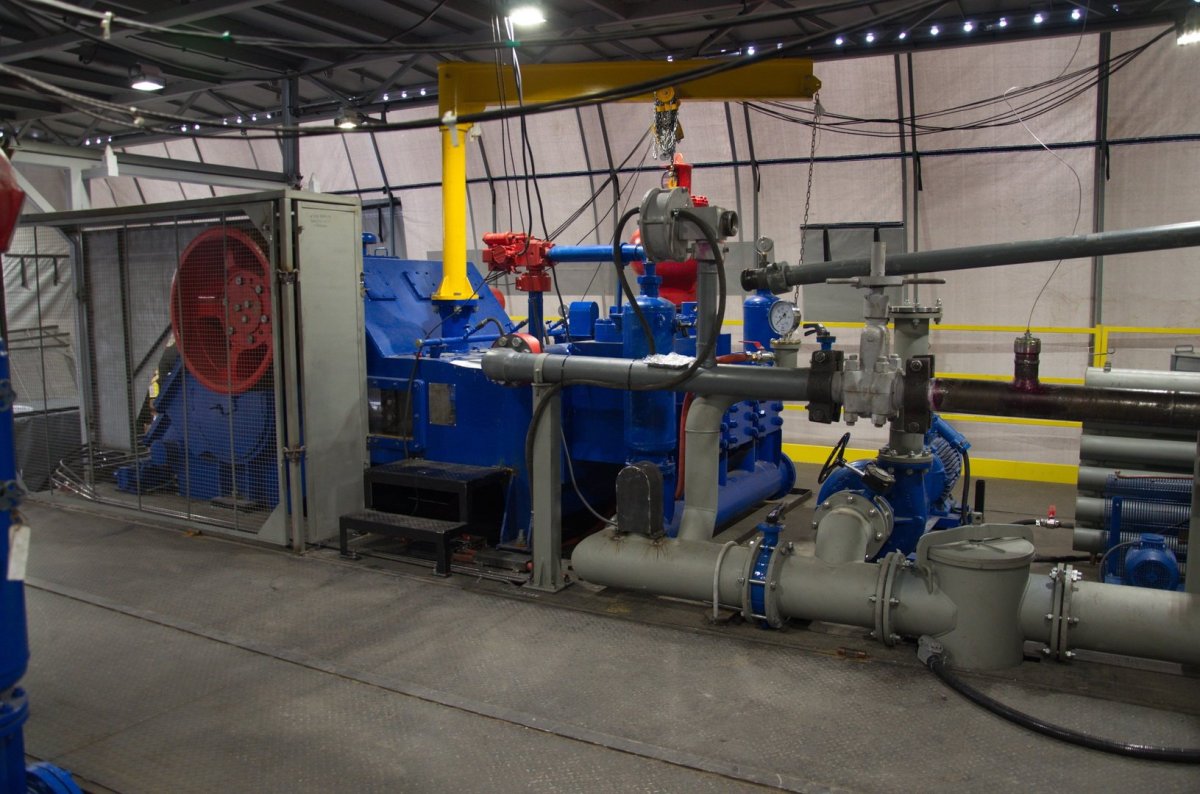 Буровые насосы УНБТ-1180 L