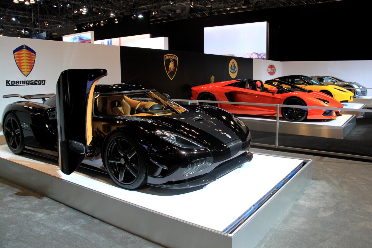 Выставка машин