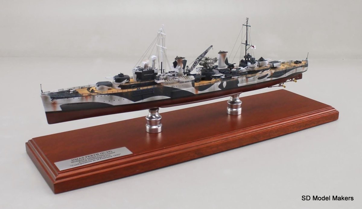 Крейсер Коломбо модель