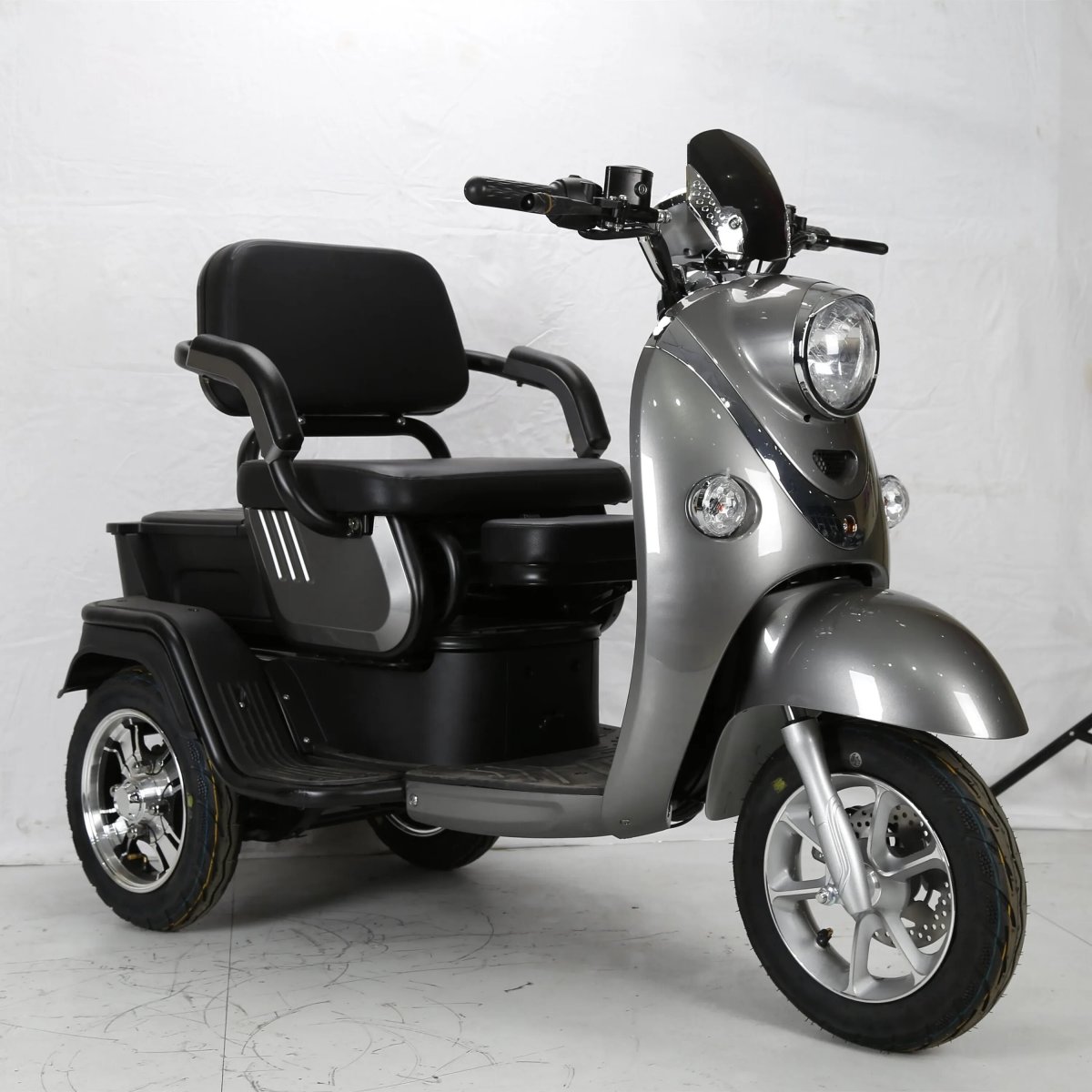 Трицикл электрический для инвалидов