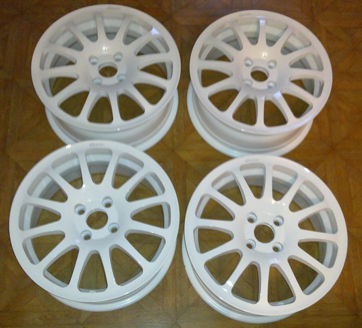 Диски ВСМПО r16 белые