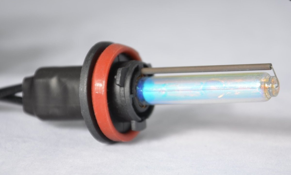 Ксеноновая лампа Alpha h11