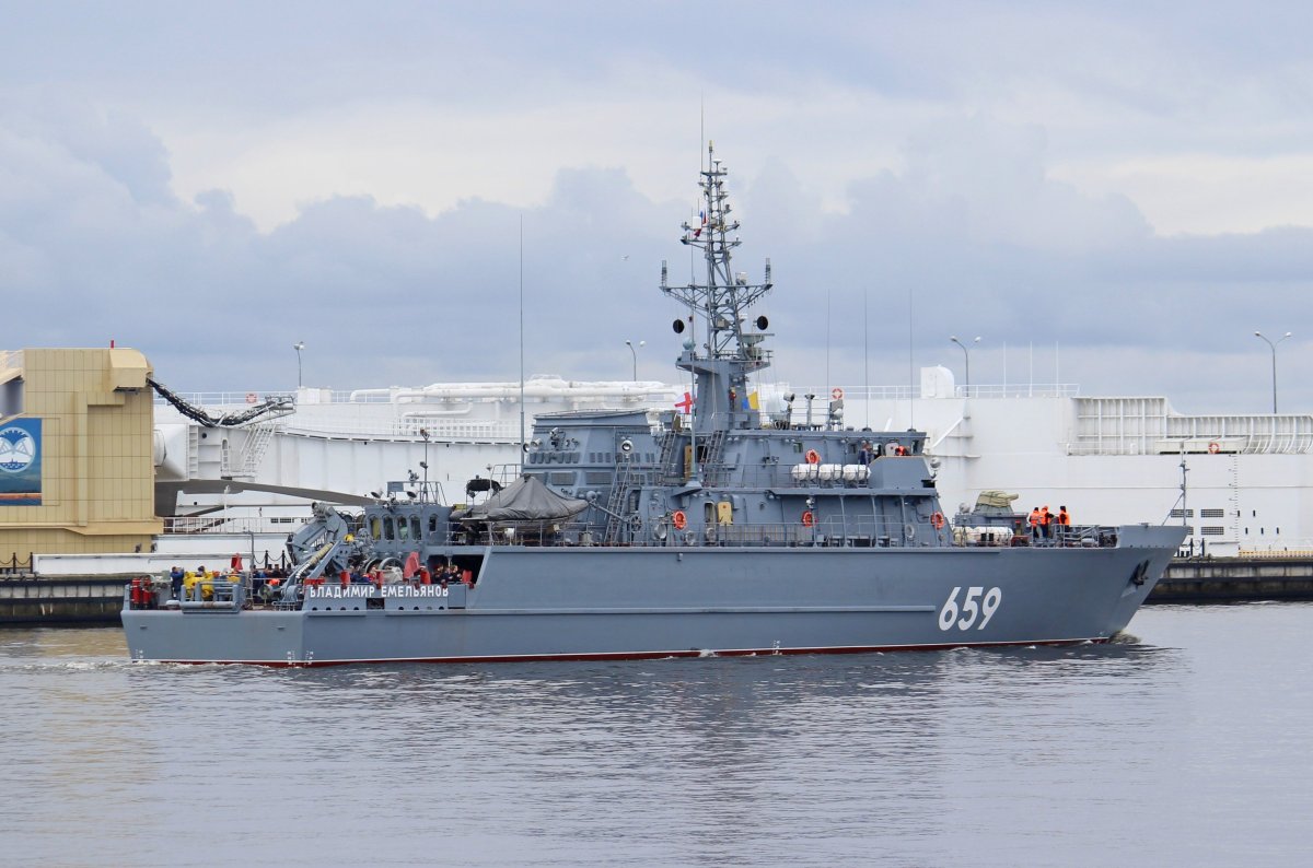 Тральщики проекта 12700 Владимир Емельянов