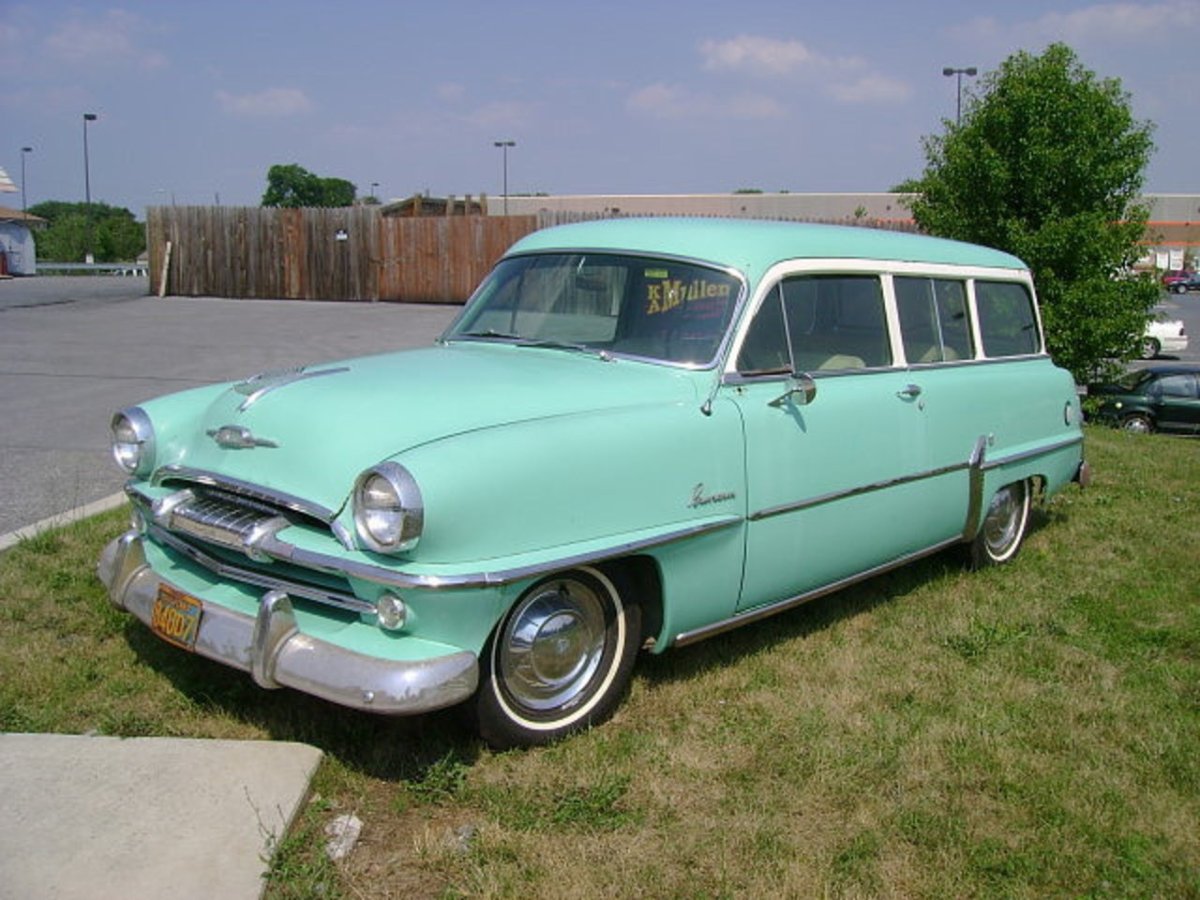 Plymouth Savoy 1954