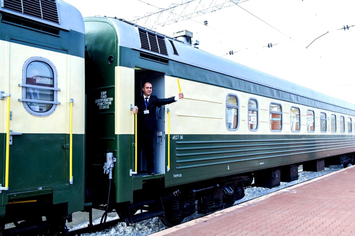 Поезд Баку Мешхед