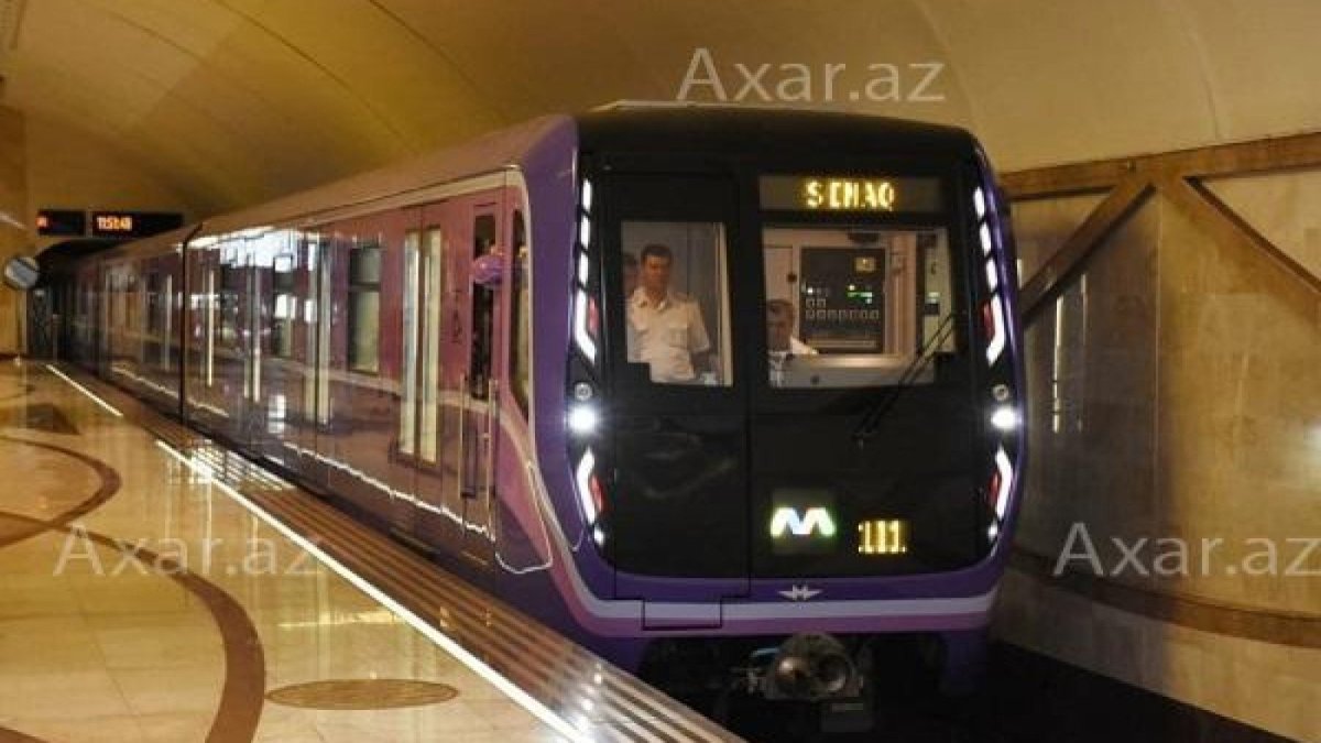 Вагоны метро Баку