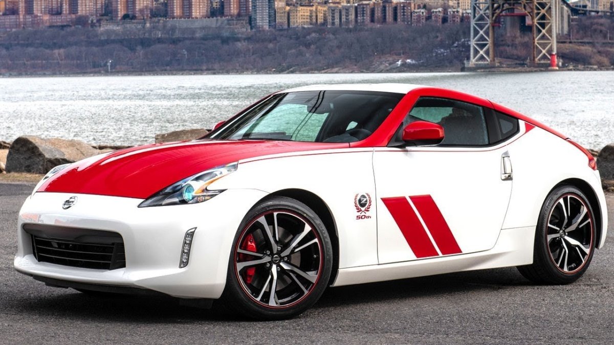 Ниссан 370z 2020