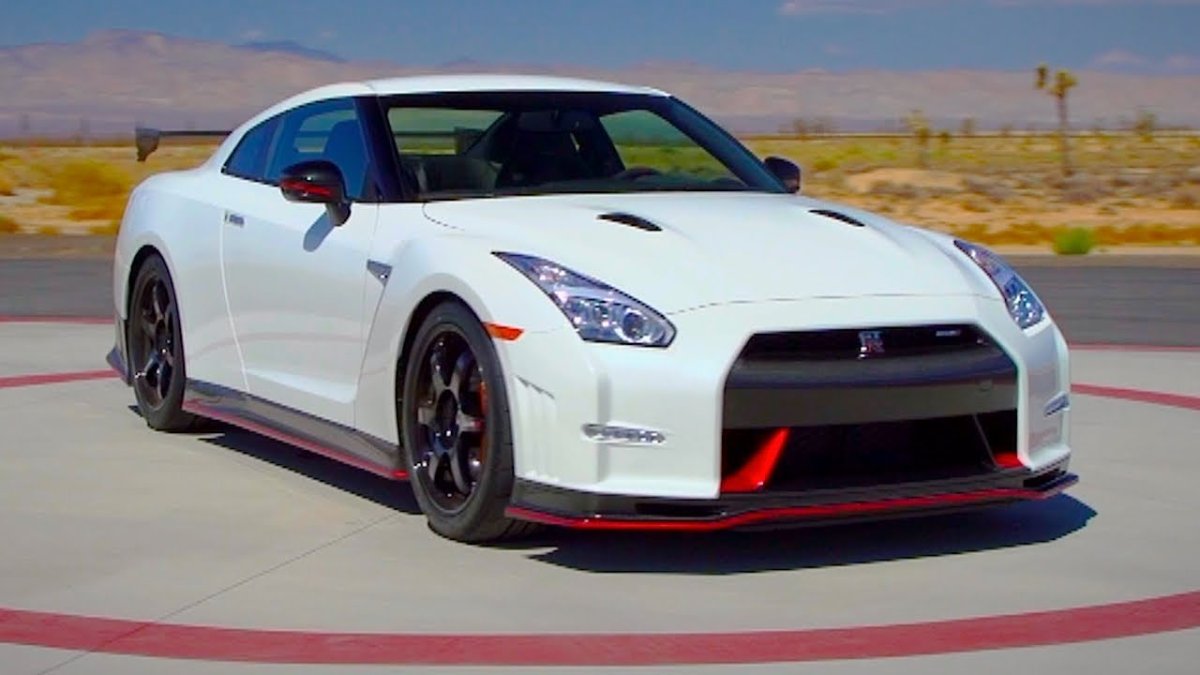 Nissan GTR 2015