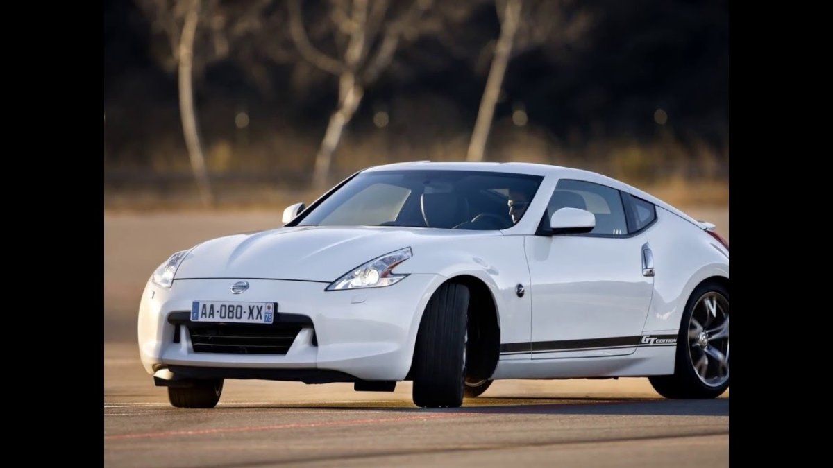 Ниссан Fairlady 370z