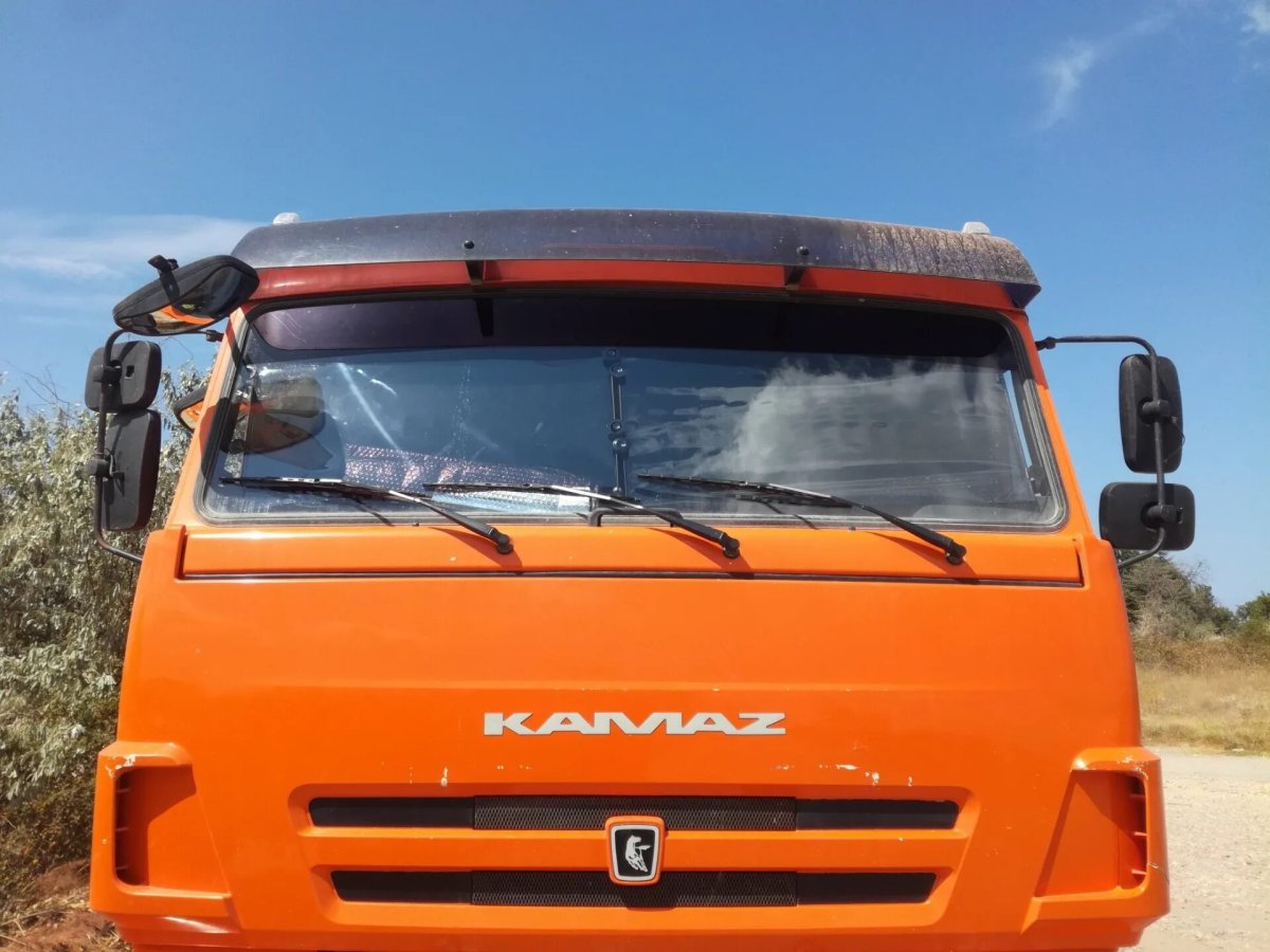 Лобовое стекло КАМАЗ 6520