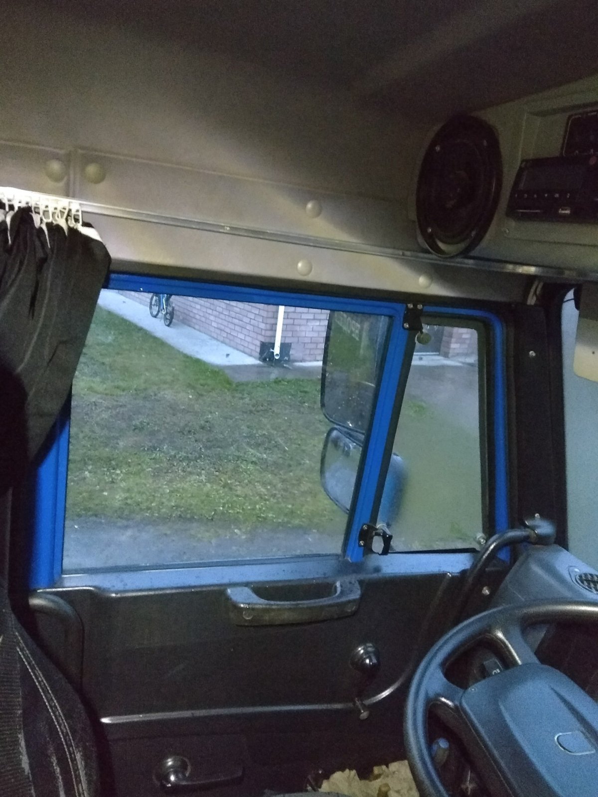 Шторки на лобовое стекло КАМАЗ 65115