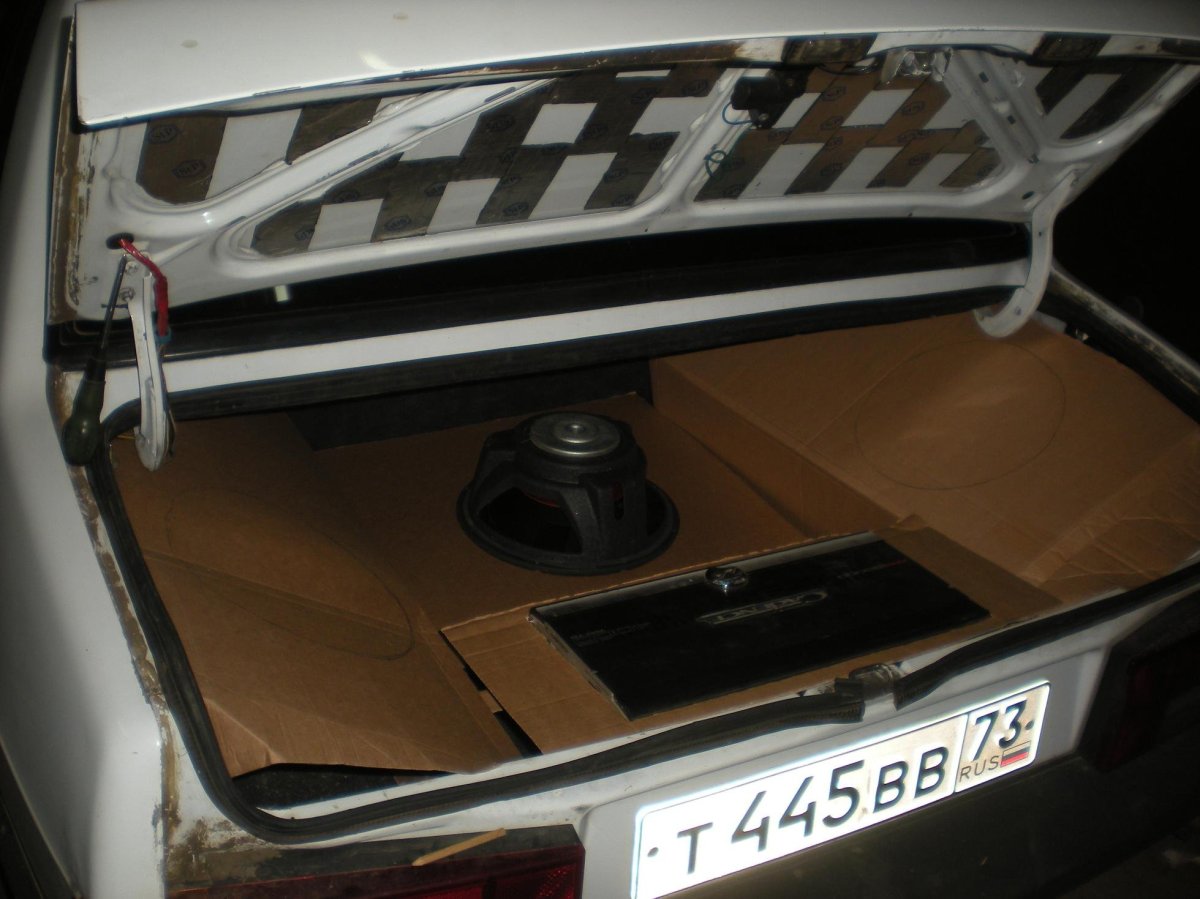 ВАЗ 21099 автозвук