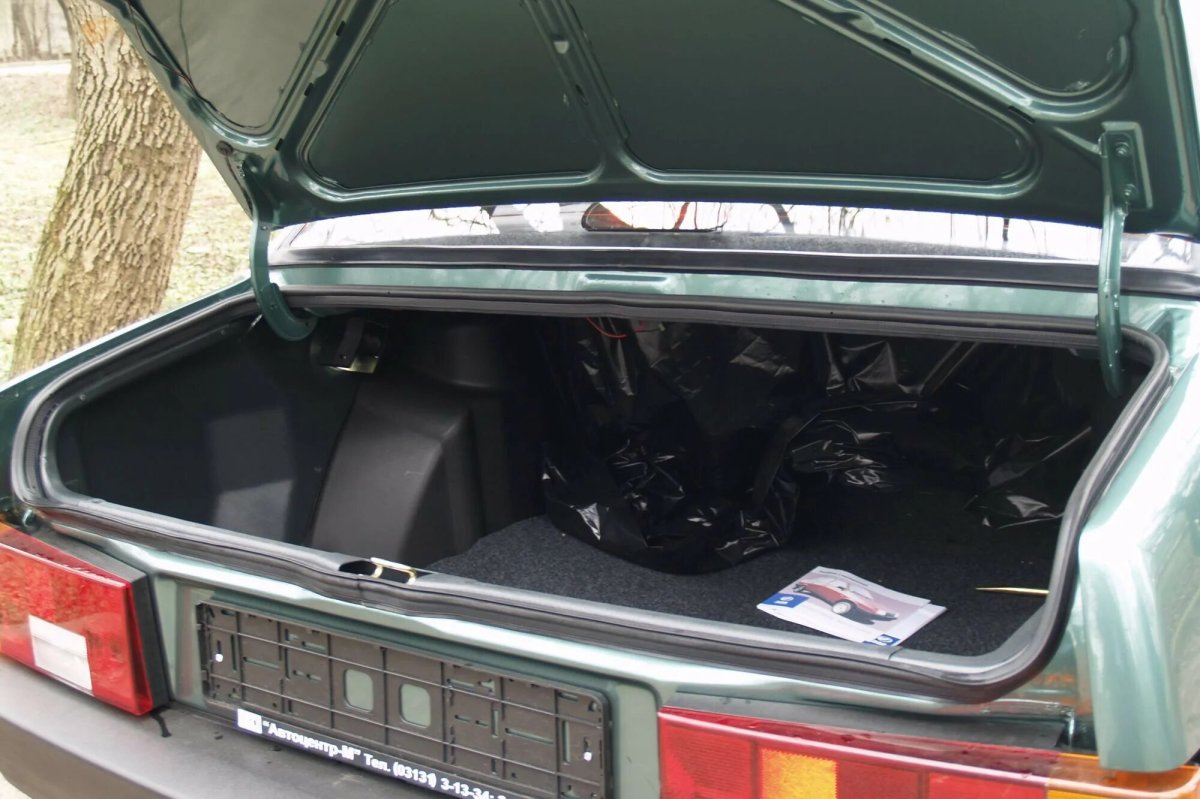 ВАЗ 21099 открытый багажник