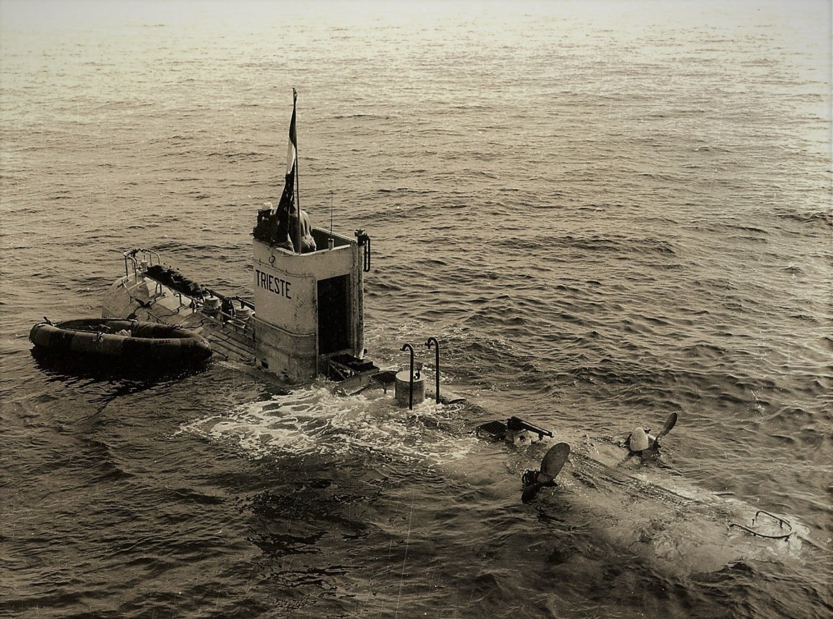 Жак Пикар погружение в Марианскую впадину