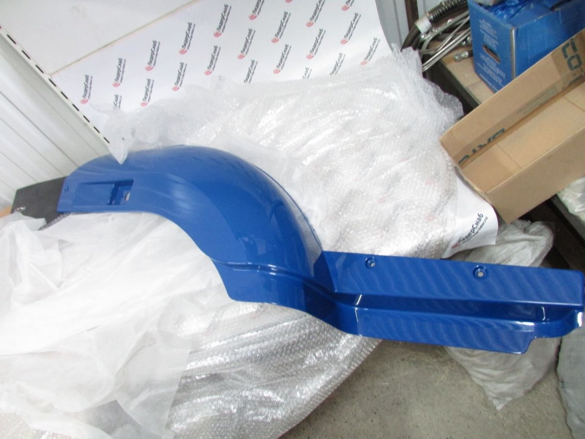 Крыло КАМАЗ 6520 пластик