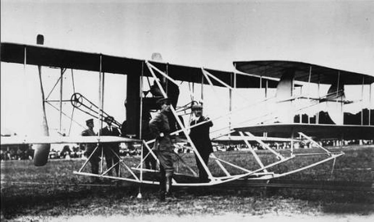 Первый Аэроплан братьев Райт