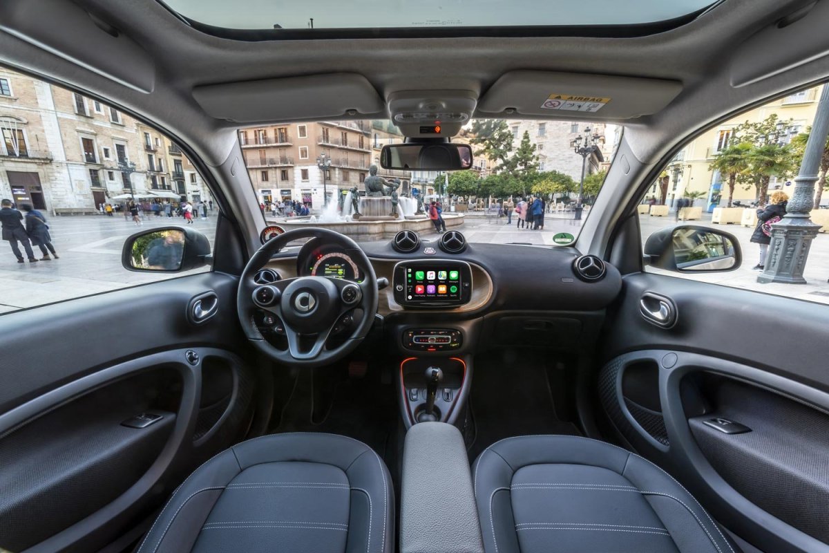 Smart Fortwo 2020 салон