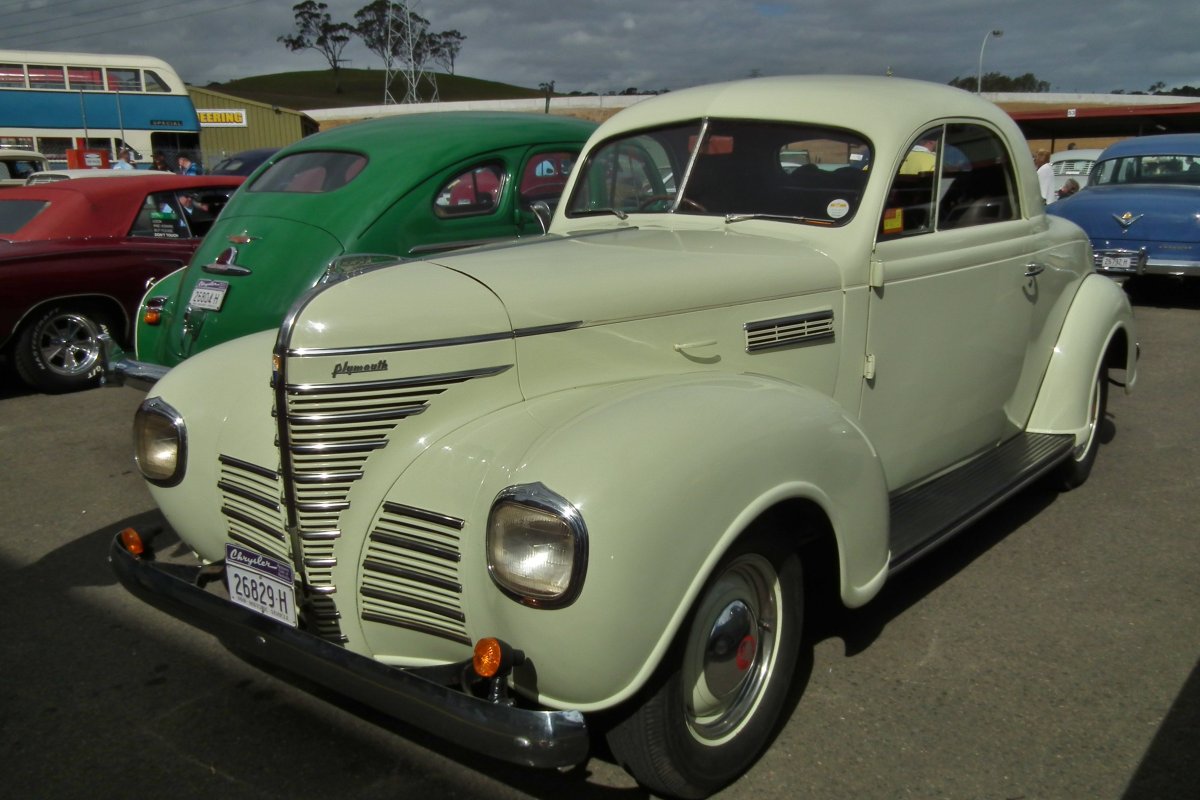 Plymouth Deluxe 1940