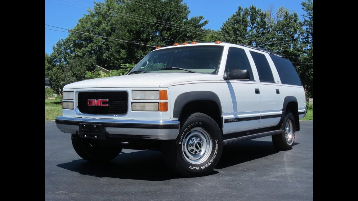 GMC Suburban 2500