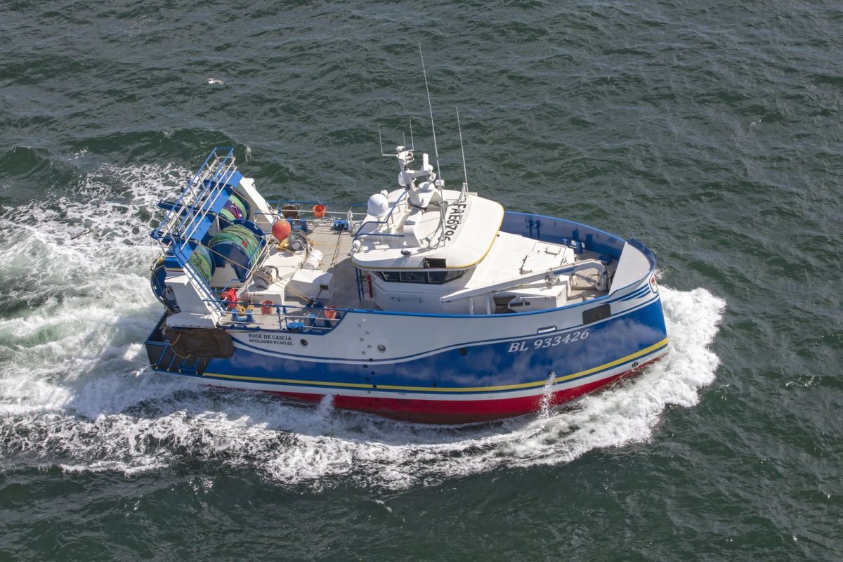 Рыболовное судно