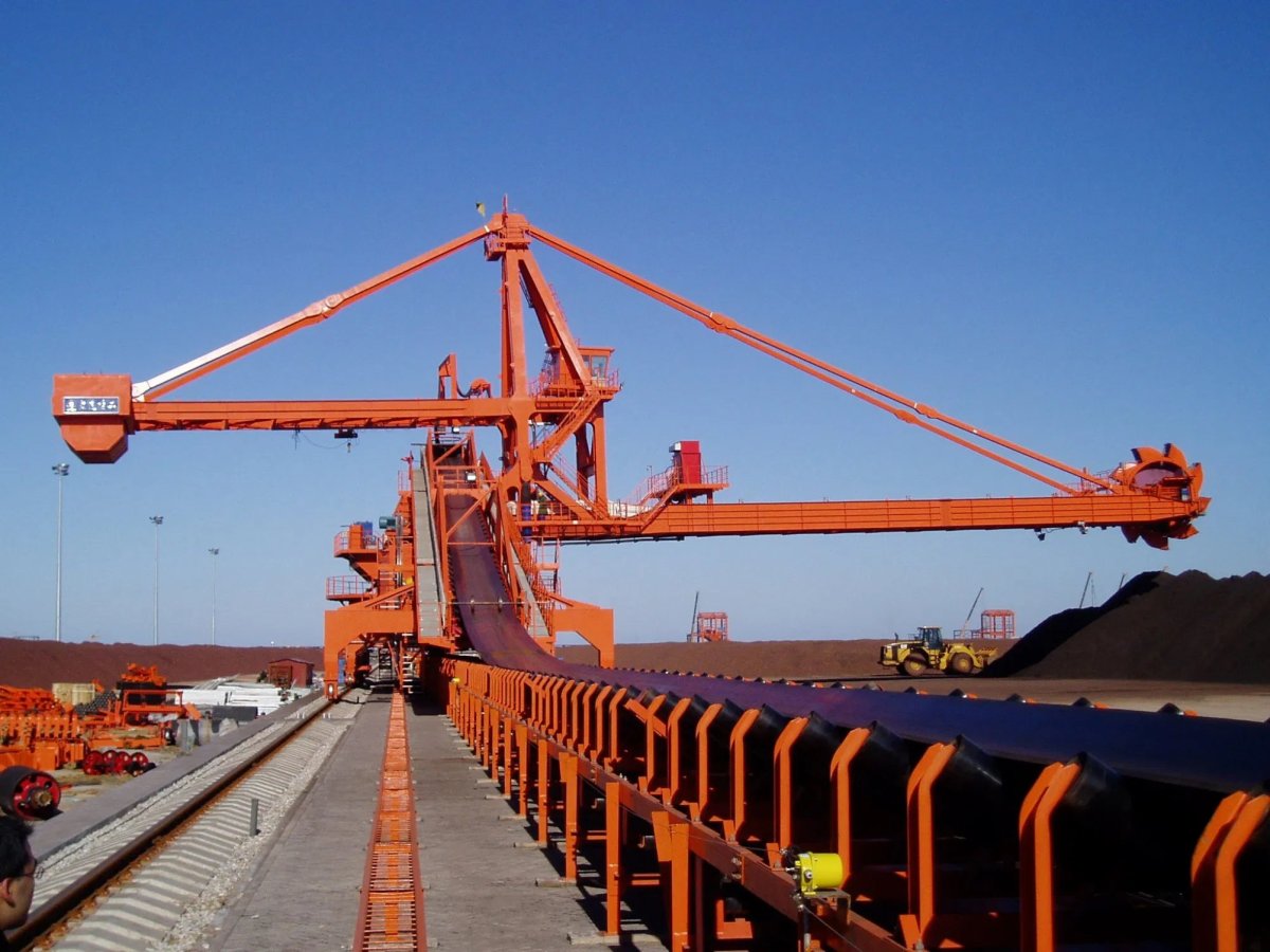 Мостовой кран стакер-реклаймер