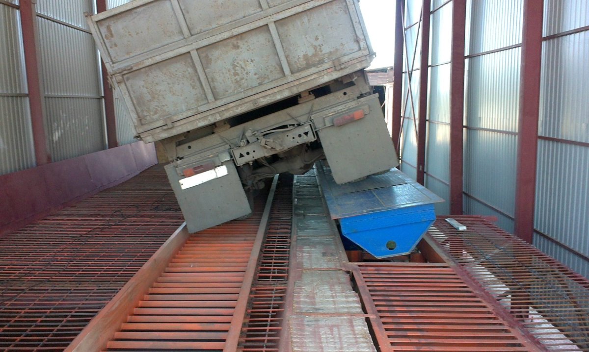 Разгрузчик вагонов РВМ-180