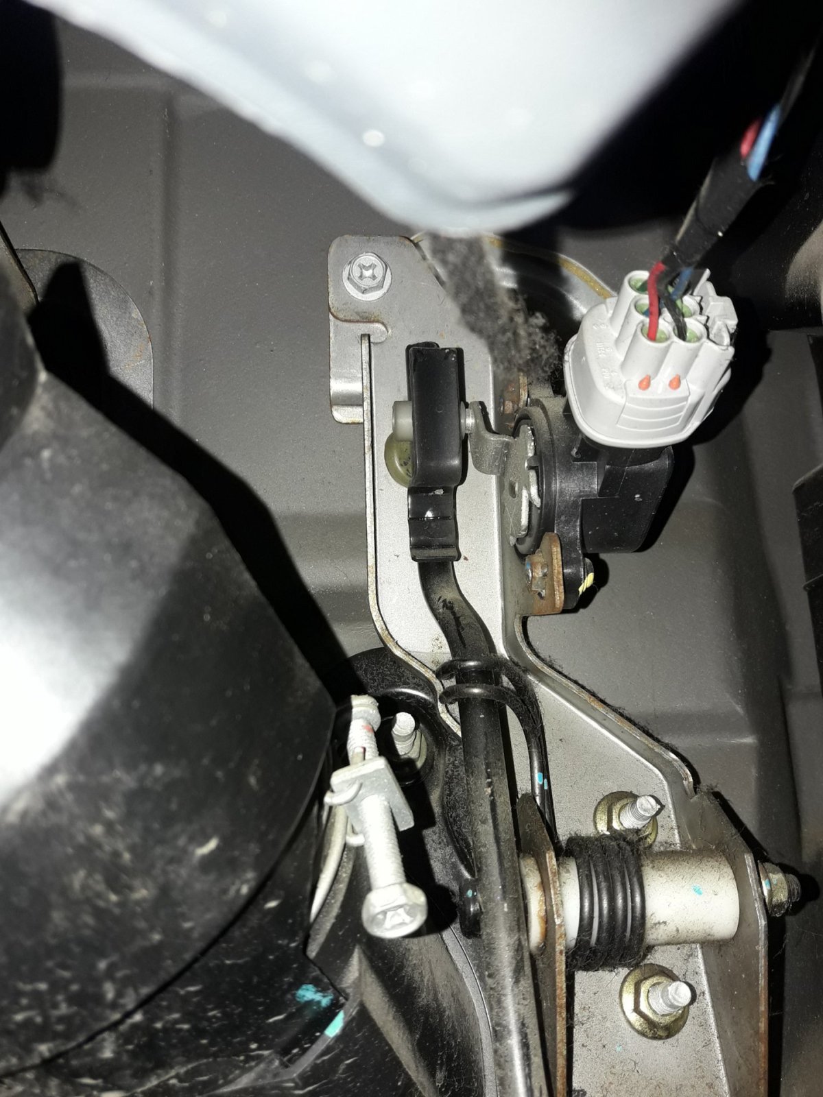 Педаль газа Nissan Almera Classic