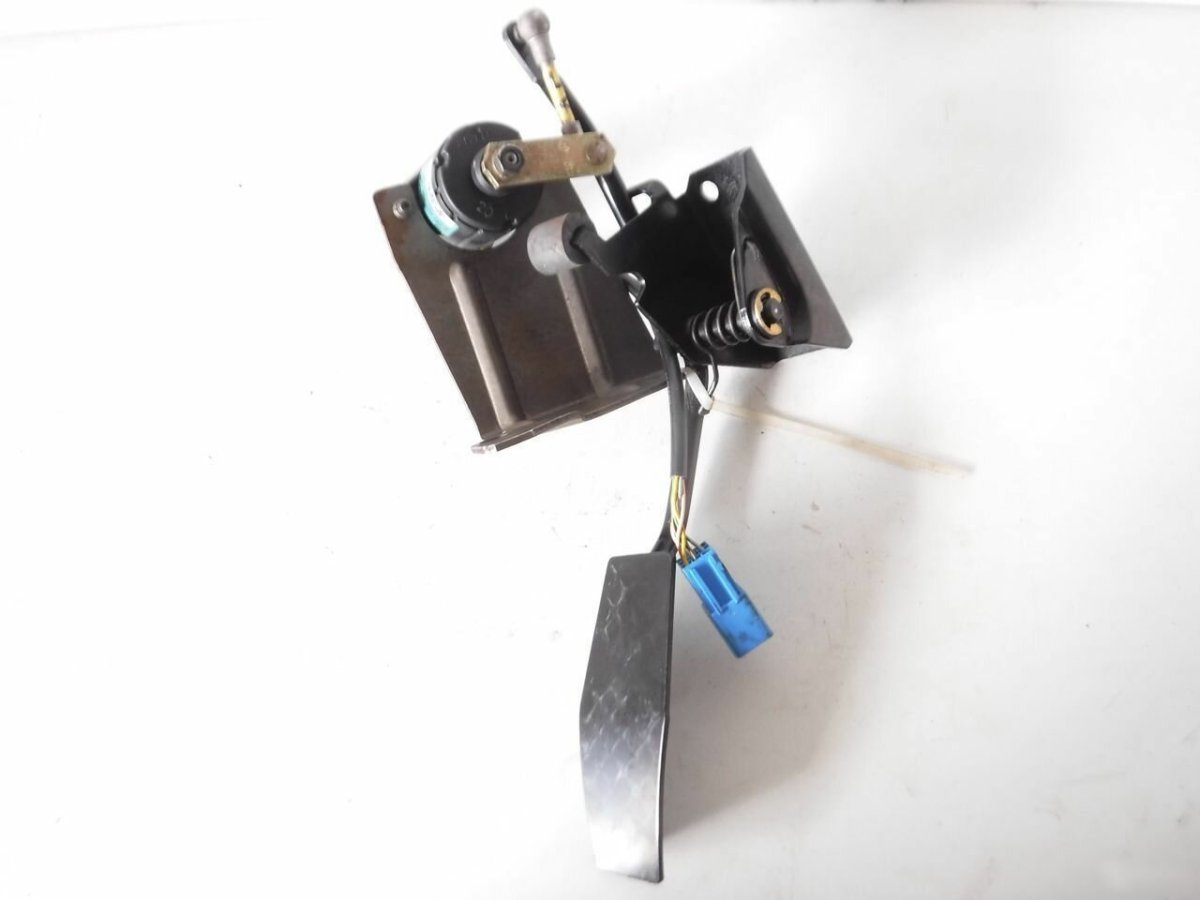 Датчика положения педали акселератора купить