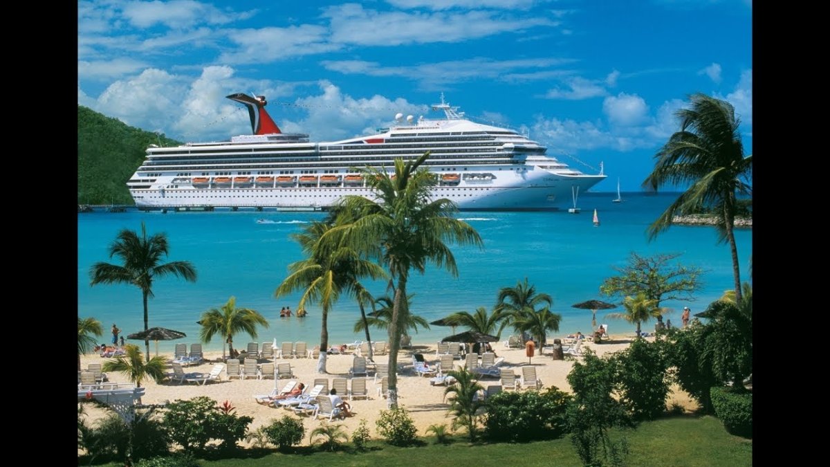 Круизный лайнер Карибы