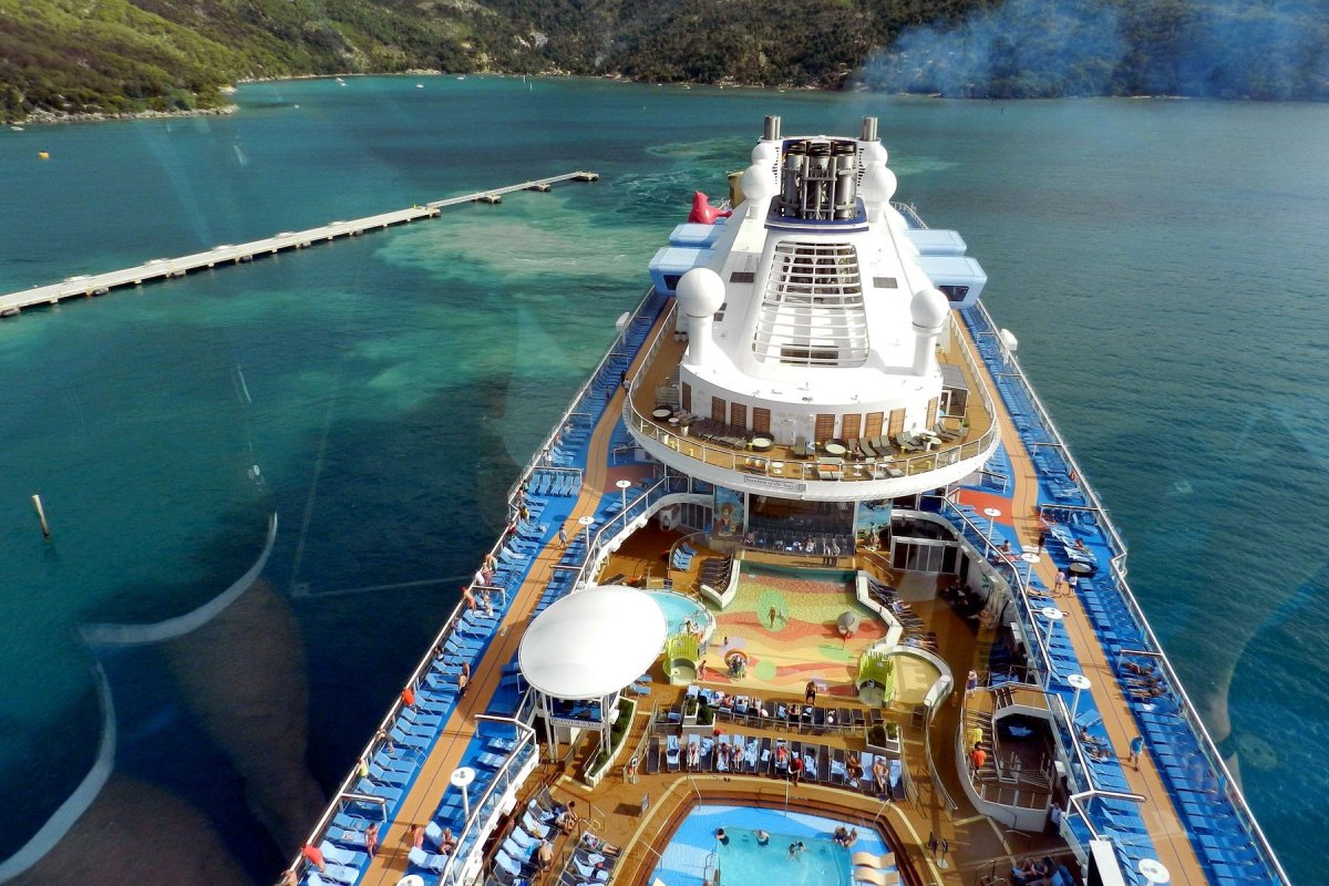 Роял Карибиан Оазис лайнер