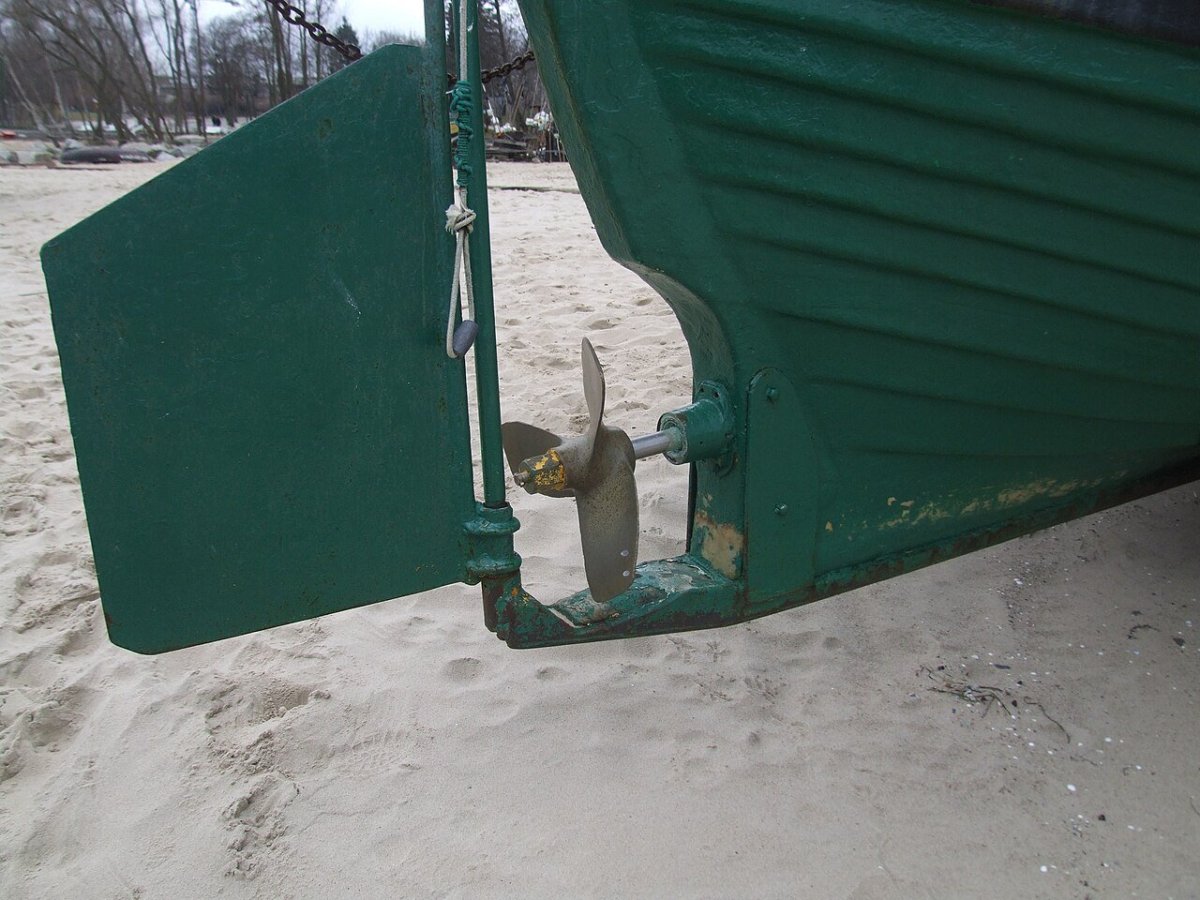 Форштевень и ахтерштевень