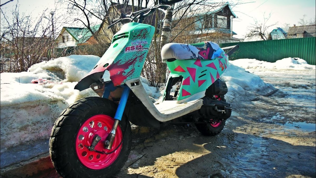 Андрей Скутерец стант