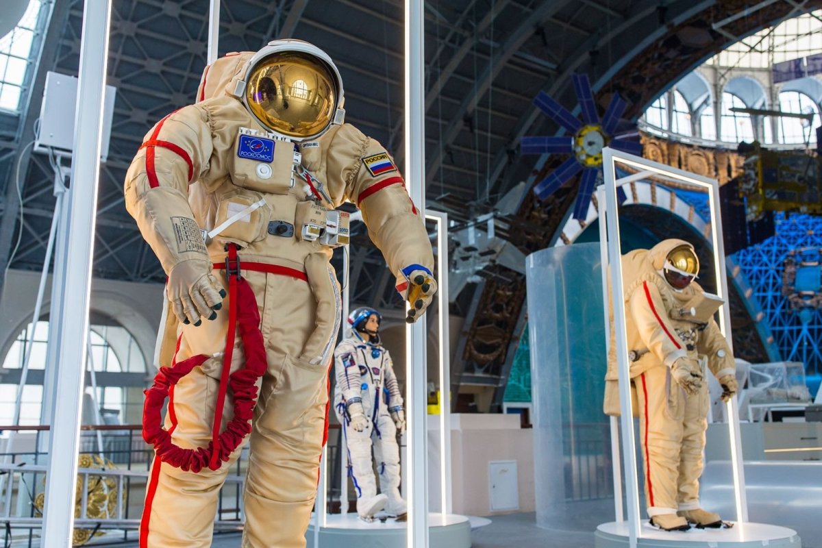 Музей космонавтики Москва скафандры