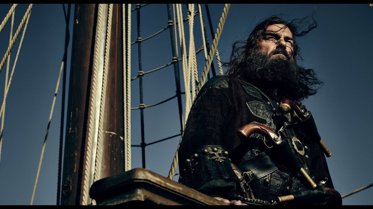 Рэй Стивенсон черная борода