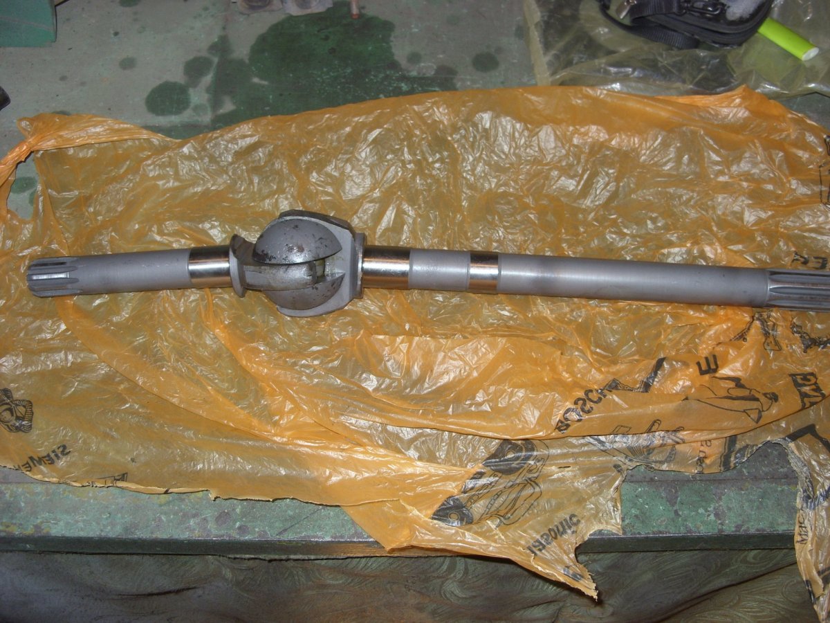 Полуось левая УАЗ 469