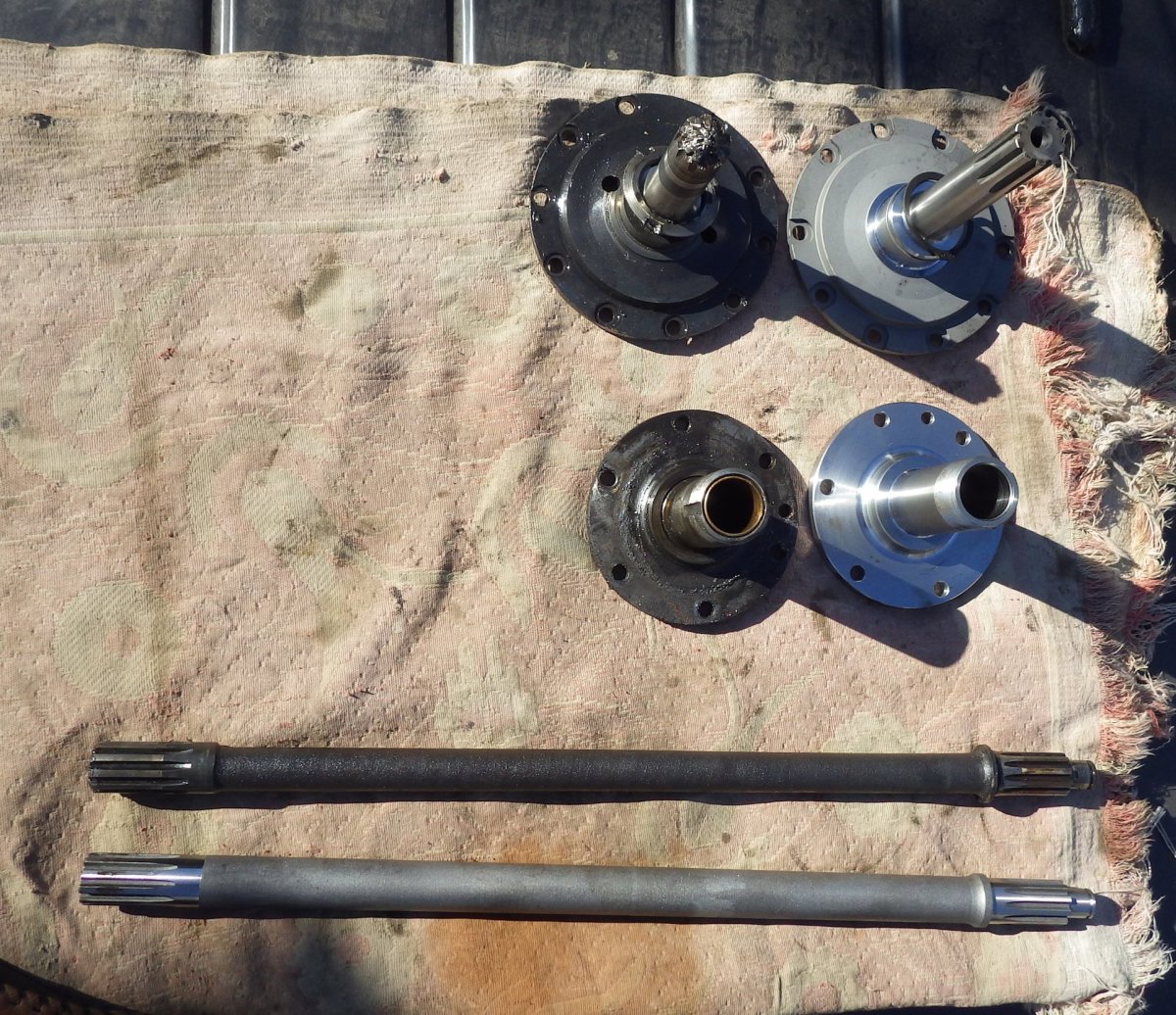 Полуось переднего моста УАЗ военный мост