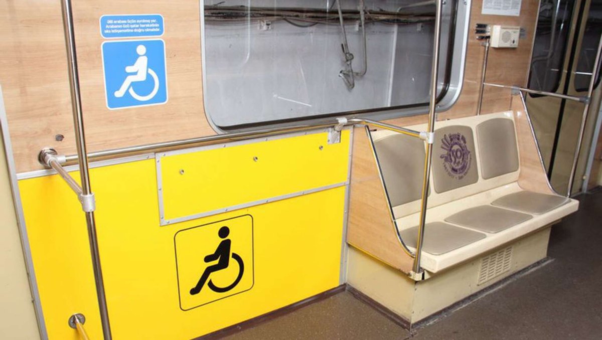 Места для инвалидов в метро
