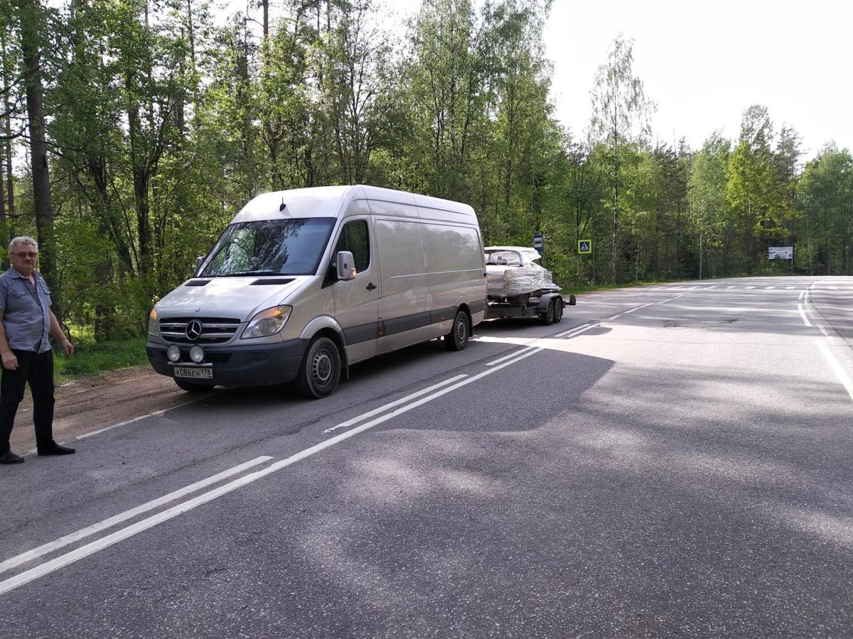 Мерседес Спринтер грузовой с прицепом