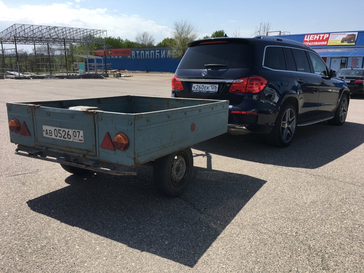 Прицеп 1990 года для легковых