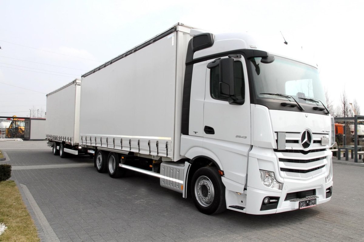 Mercedes Benz 2543 Actros