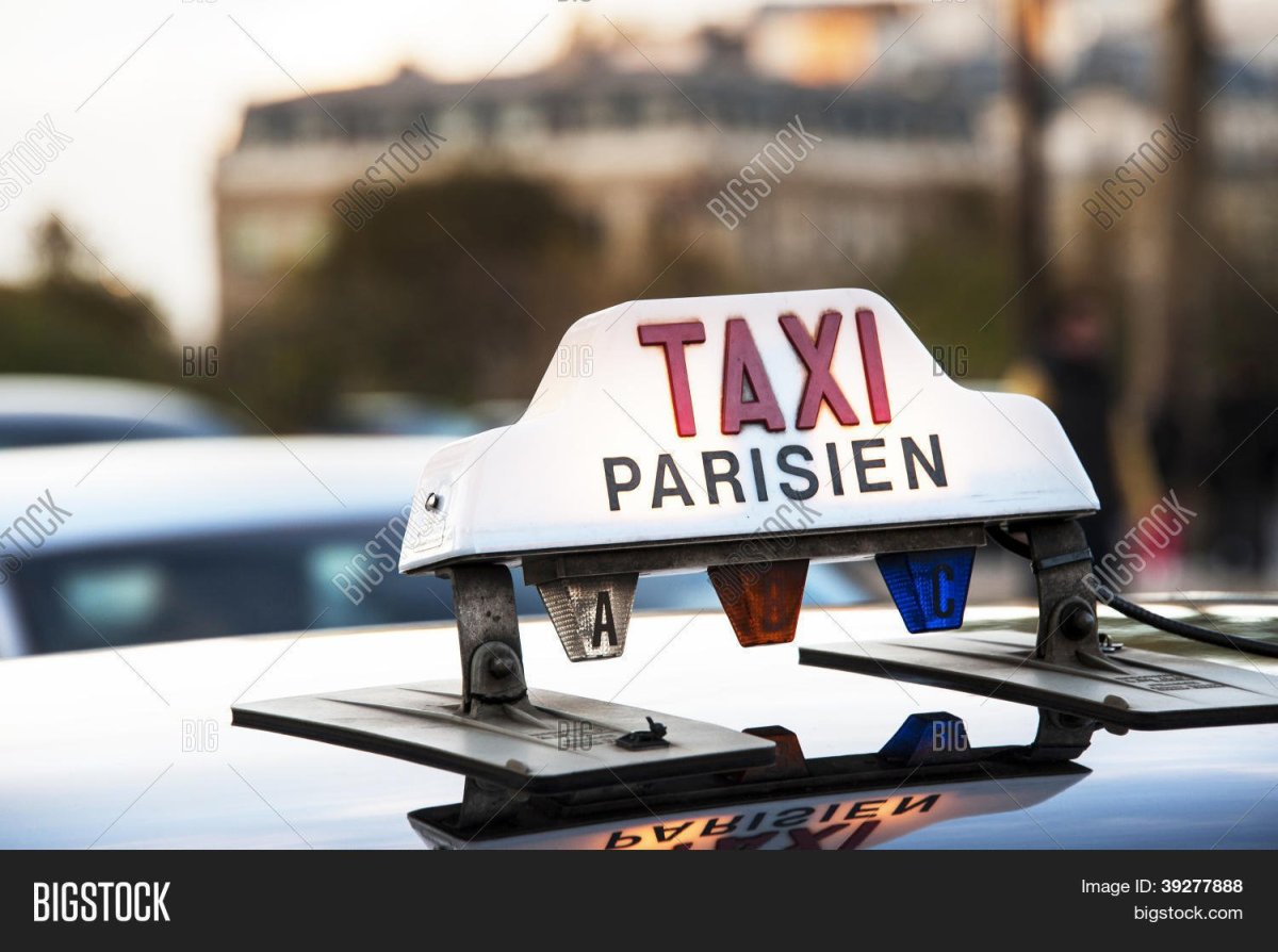 Париж такси рисунок