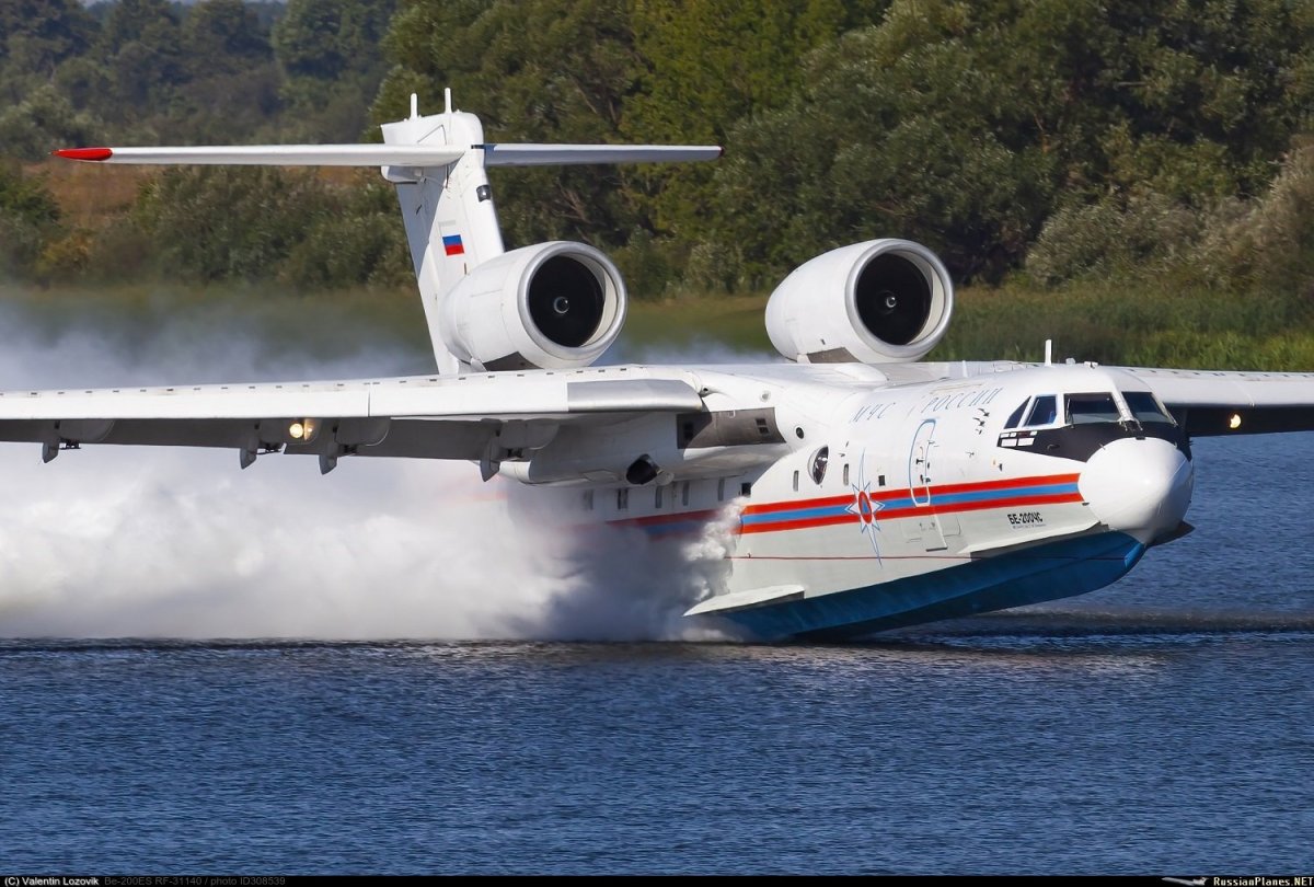 ТАНТК им Бериева бе-200