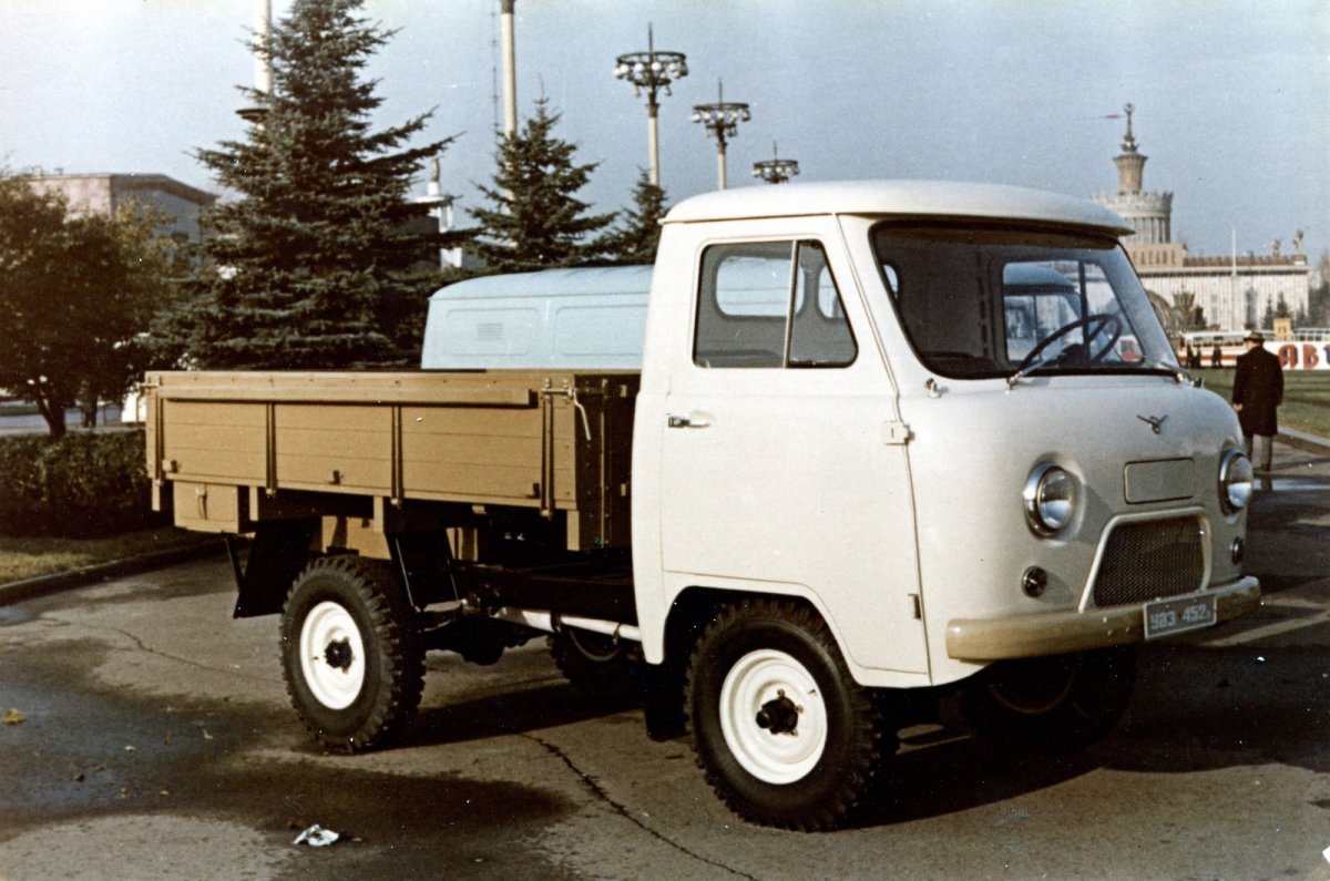 УАЗ 452д бортовой